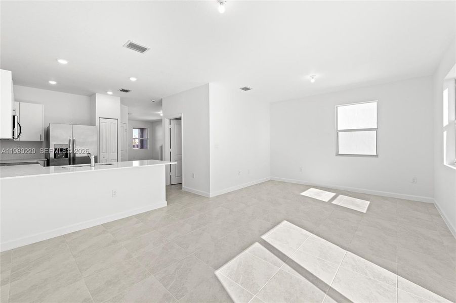 Spacious, unfurnished interior of a new home in , Homestead (Image 37).