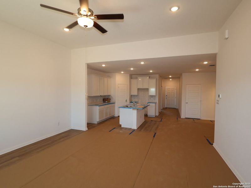 Image 27 of a home in Agave. Image 27 of a home in Agave.