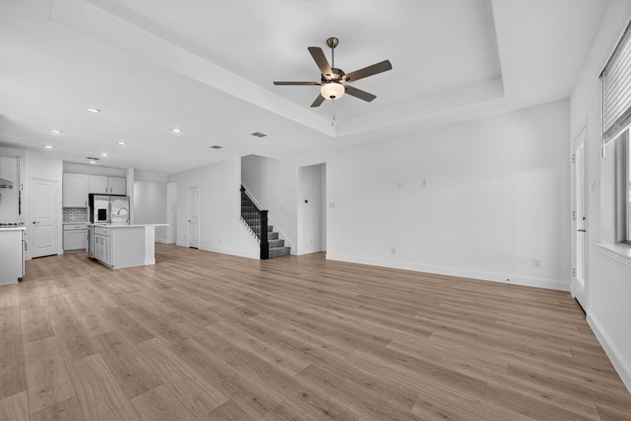 Spacious, unfurnished interior of a new home in Madero 50s, Fort Worth (Image 16).