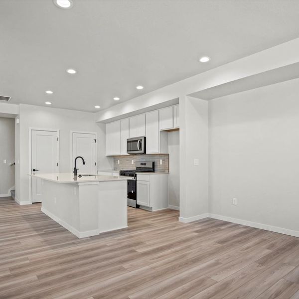 Image 19 of a home in Arras Park.