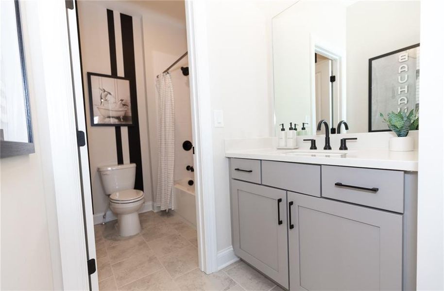 Furnished interior view inside a new home in Aberdeen, Hoschton (Image 68).