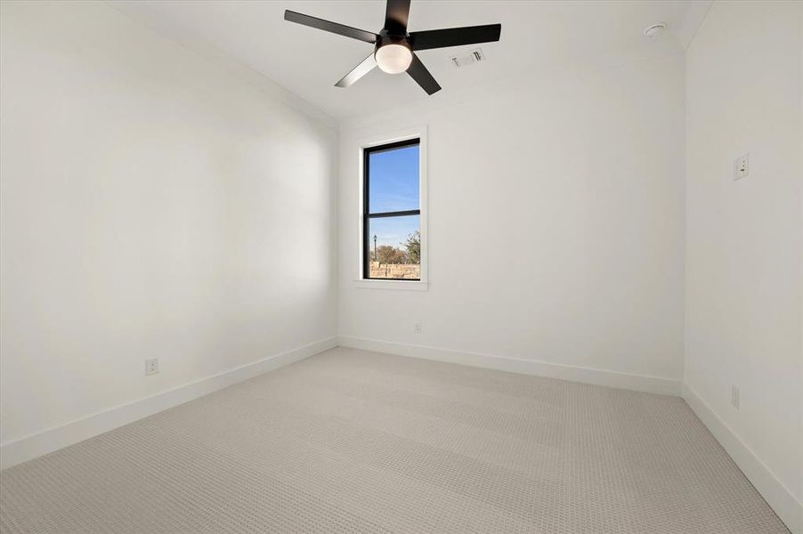 Spacious, unfurnished interior of a new home in Montclair, Prosper (Image 27).