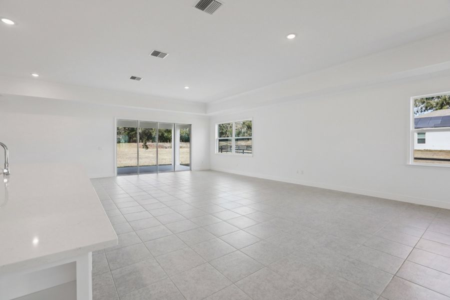 Representative unfurnished interior of a home built from the Sierra by Maronda Homes in Marion Oaks, Ocala (Image 29).