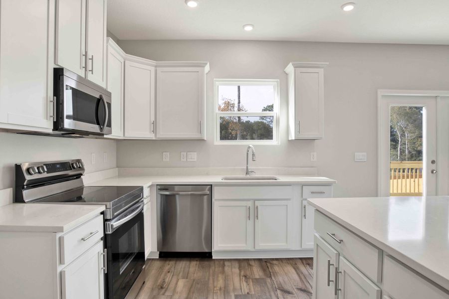 Representative furnished interior of a home built from the Sycamore by Maronda Homes in Coastal Communities, Edgewater (Image 6).