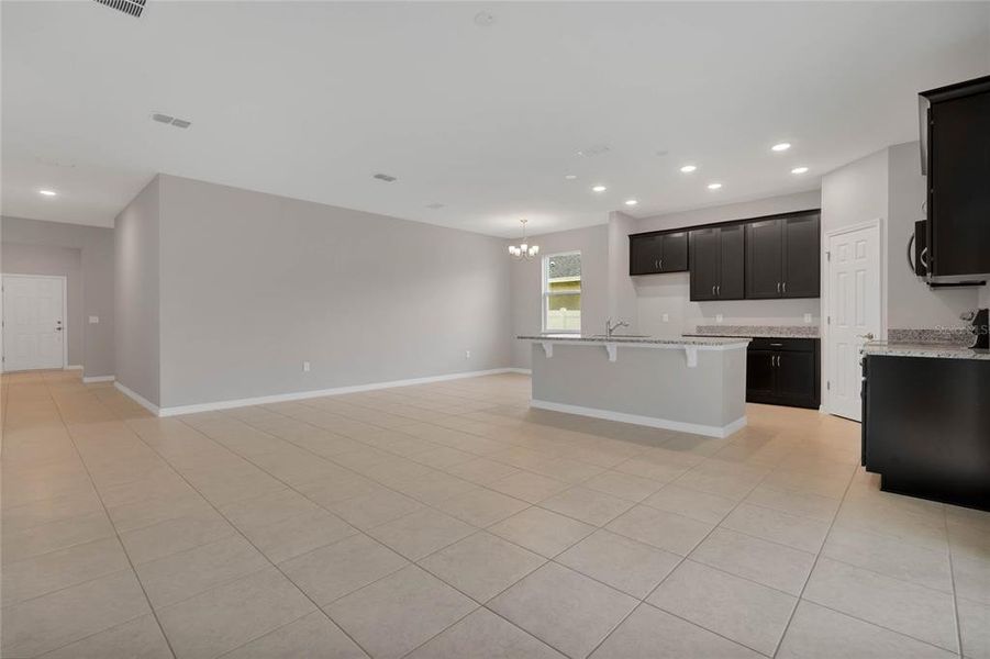 Spacious, unfurnished interior of a new home in Village at Windsor Reserve, Eagle Lake (Image 21). Spacious, unfurnished interior of a new home in Village at Windsor Reserve, Eagle Lake (Image 21).