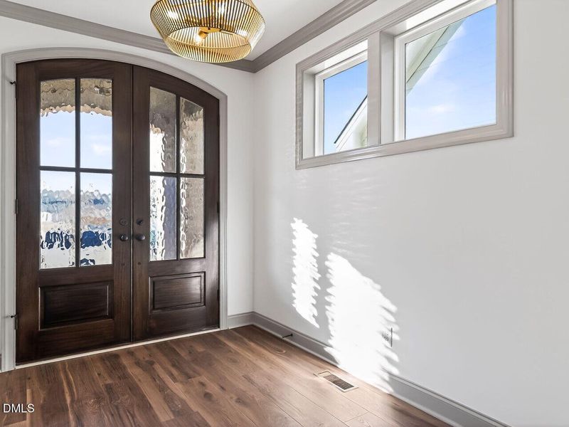 004-1280x960-foyer 004-1280x960-foyer