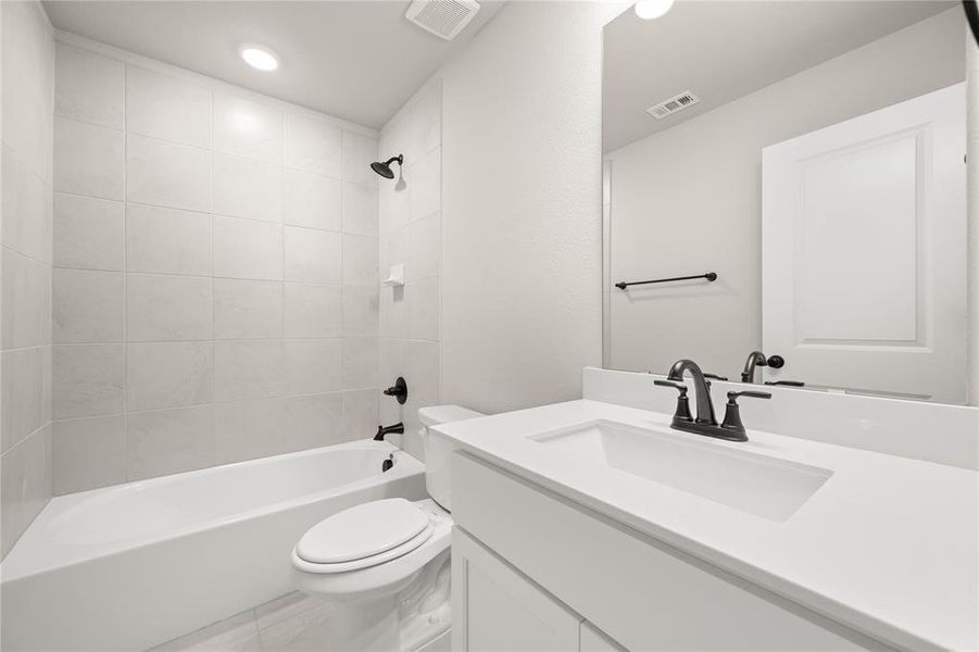 Furnished interior view inside a new home in Country Hollow Sales Phase 1, Aledo (Image 11). Furnished interior view inside a new home in Country Hollow Sales Phase 1, Aledo (Image 11).