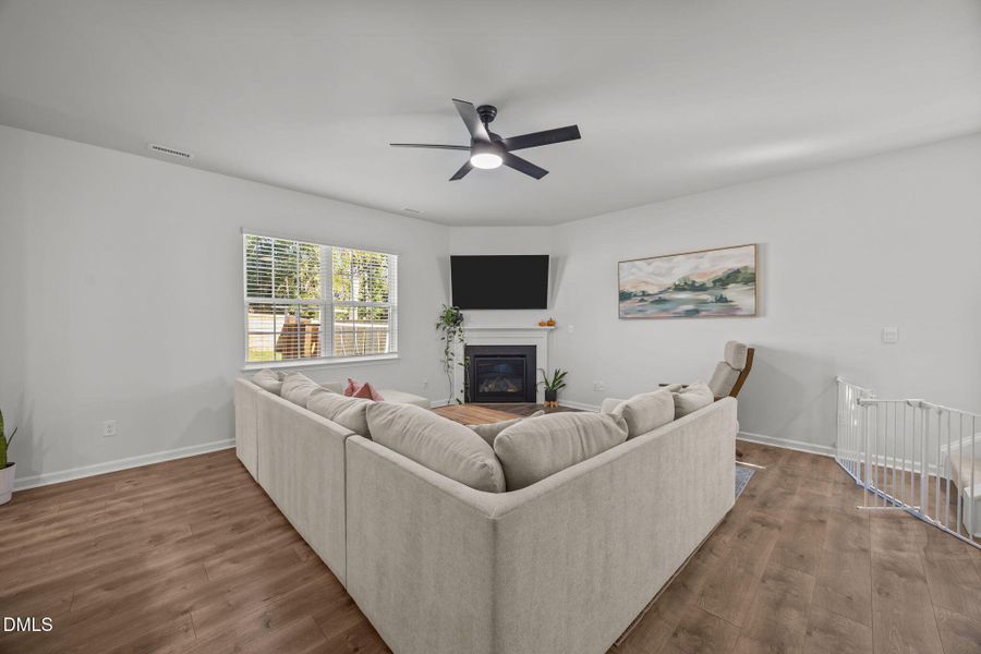 10-web-or-mls-IMG_4906 10-web-or-mls-IMG_4906