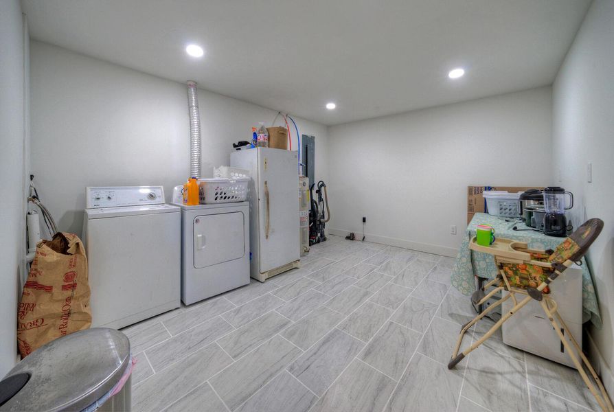 Furnished interior view inside a new home in , Elgin (Image 23).