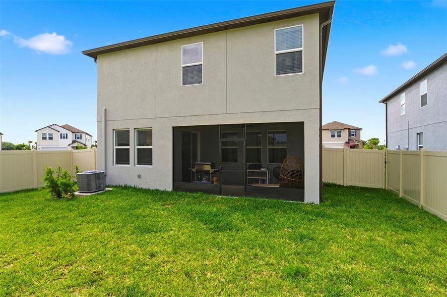 Exterior details and patio area of a home in , Palmetto (Image 31).