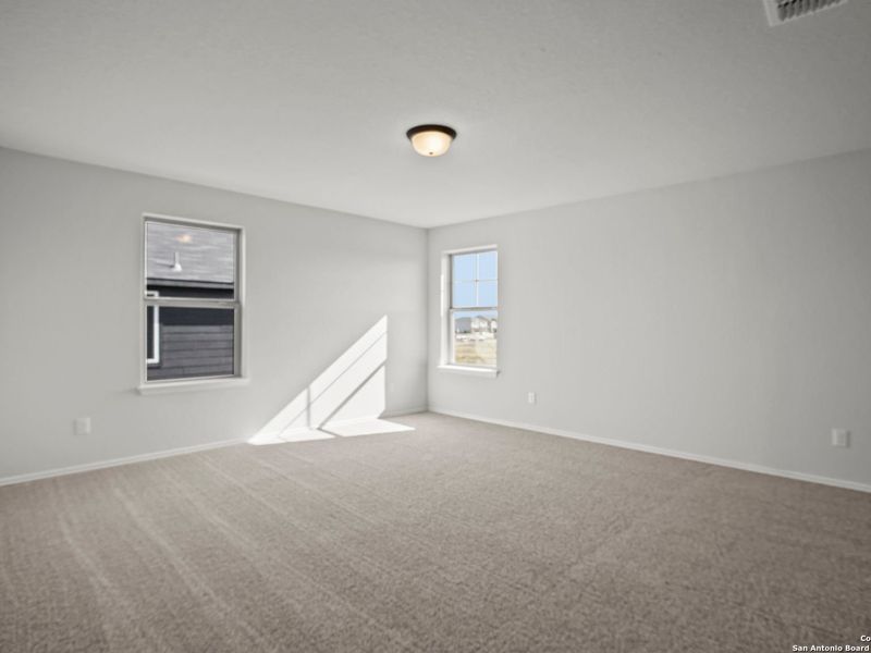 Spacious, unfurnished interior of a new home in Hannah Heights, Seguin (Image 26).
