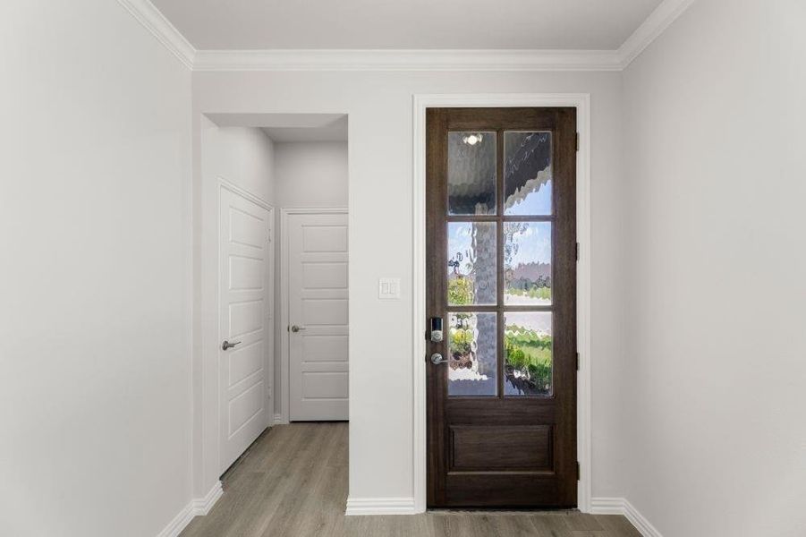 07. 252 Bright Alcove - Entry 07. 252 Bright Alcove - Entry