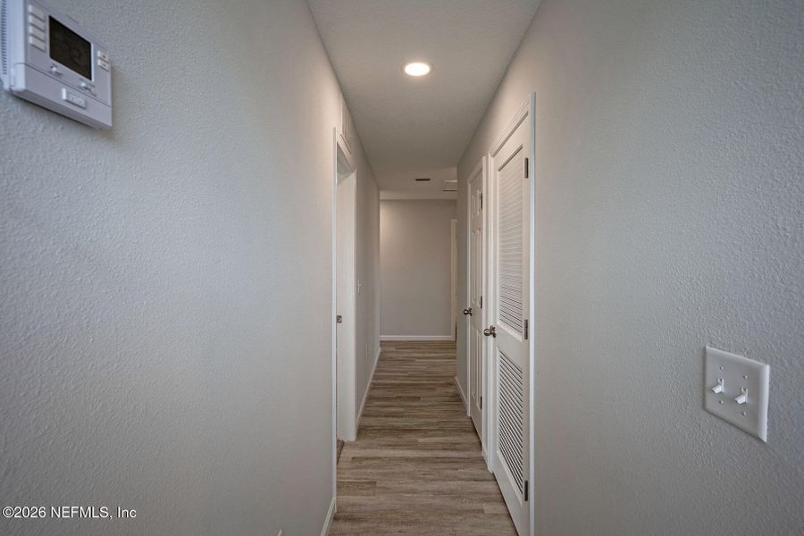 Spacious, unfurnished interior of a new home in , Jacksonville (Image 20).