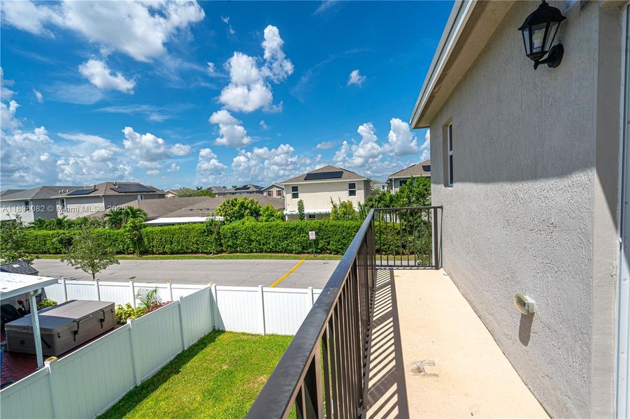 Exterior details and patio area of a home in , Homestead (Image 24).