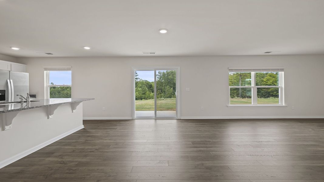 Spacious, unfurnished interior of a new home in Treemont Commons, Wellford (Image 13).