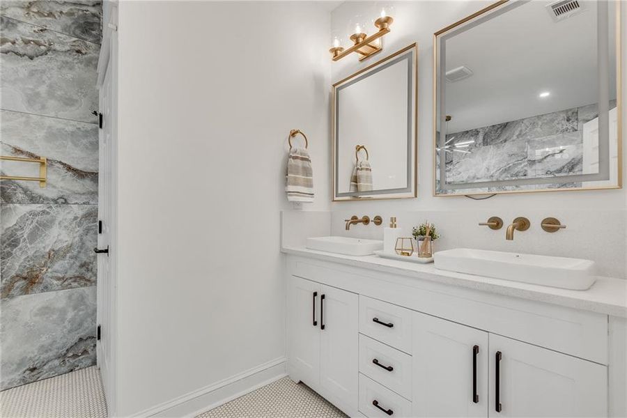 Furnished interior view inside a new home in , Atlanta (Image 45). Furnished interior view inside a new home in , Atlanta (Image 45).