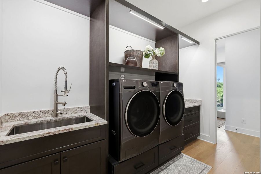 Furnished interior view inside a new home in , Boerne (Image 16).