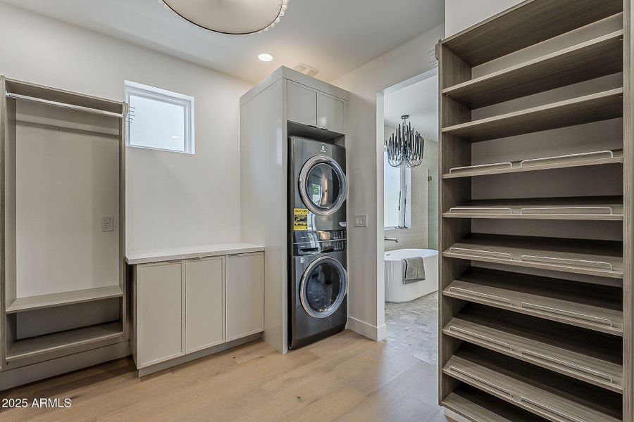 34-web-or-mls-Piccadilly-34 34-web-or-mls-Piccadilly-34