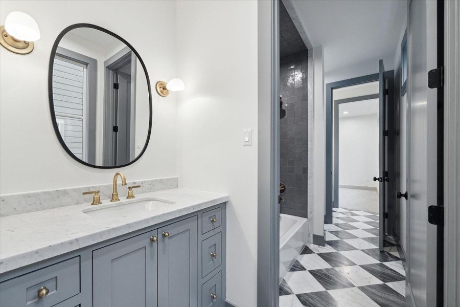 **Previous Builder Project** **Previous Builder Project**