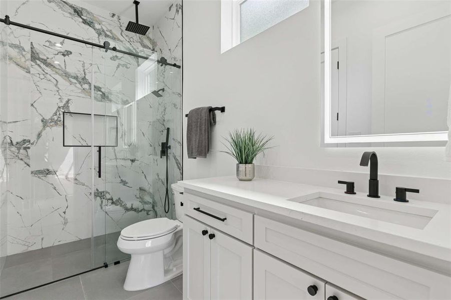Bath #2 Ensuite Bath #2 Ensuite