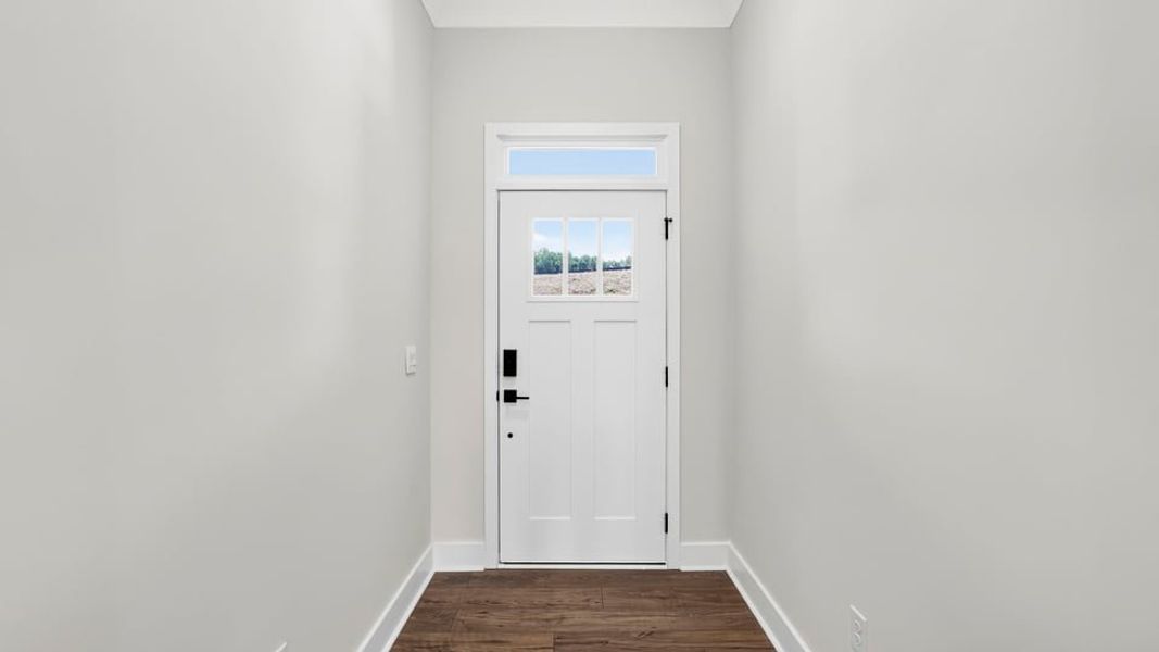 Spacious, unfurnished interior of a new home in Sunset Summits, Spartanburg (Image 19).
