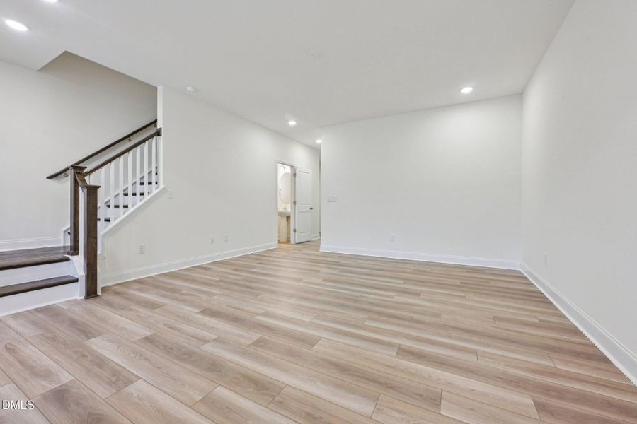 19-web-or-mls-Kensley Grv Ln-S0502-019