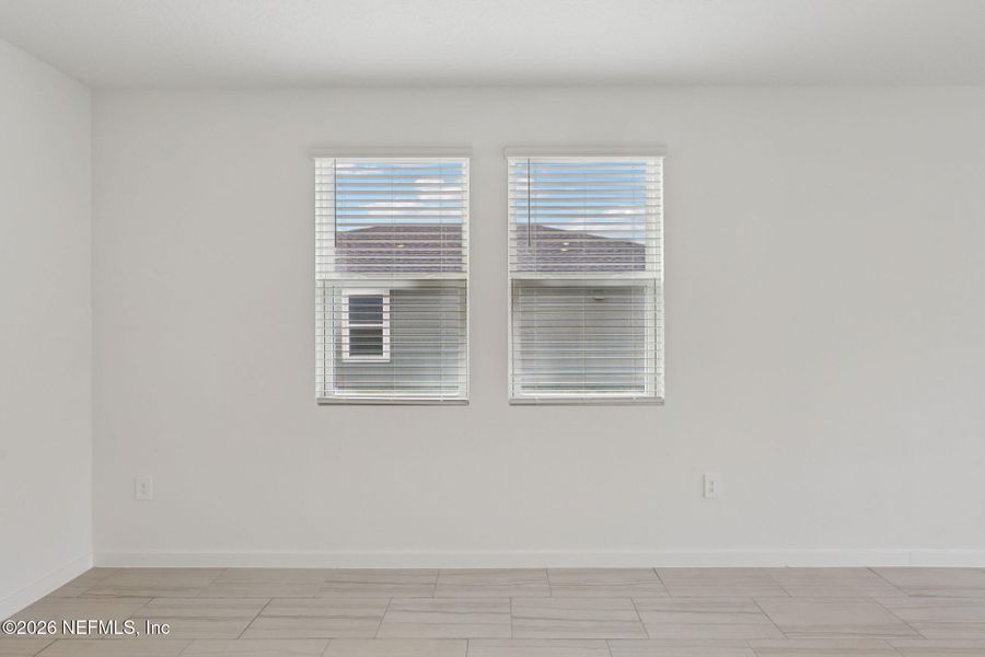 Spacious, unfurnished interior of a new home in Kings Preserve, Jacksonville (Image 26).
