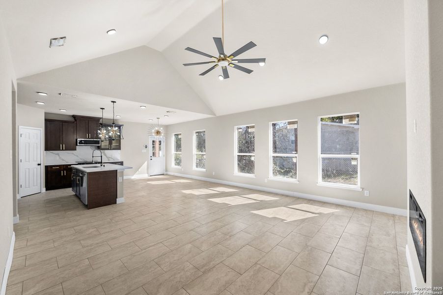 Spacious, unfurnished interior of a new home in , Elmendorf (Image 20).