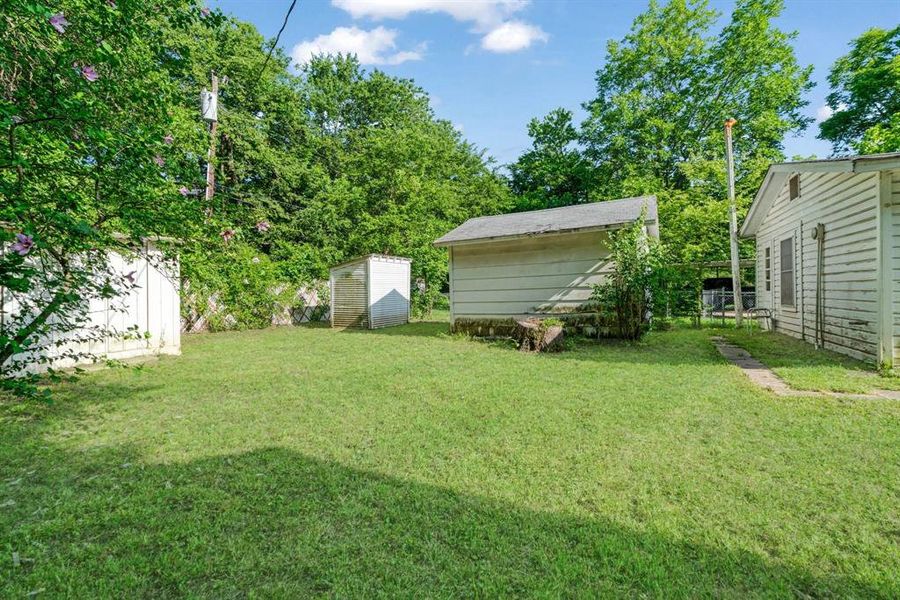 Front exterior of a new home in , Paris, TX, highlighting curb appeal (Image 2). Front exterior of a new home in , Paris, TX, highlighting curb appeal (Image 2).