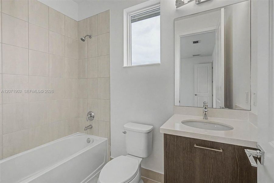 Furnished interior view inside a new home in , Davie (Image 15).