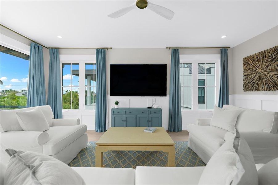 Furnished interior view inside a new home in , Sarasota (Image 51).