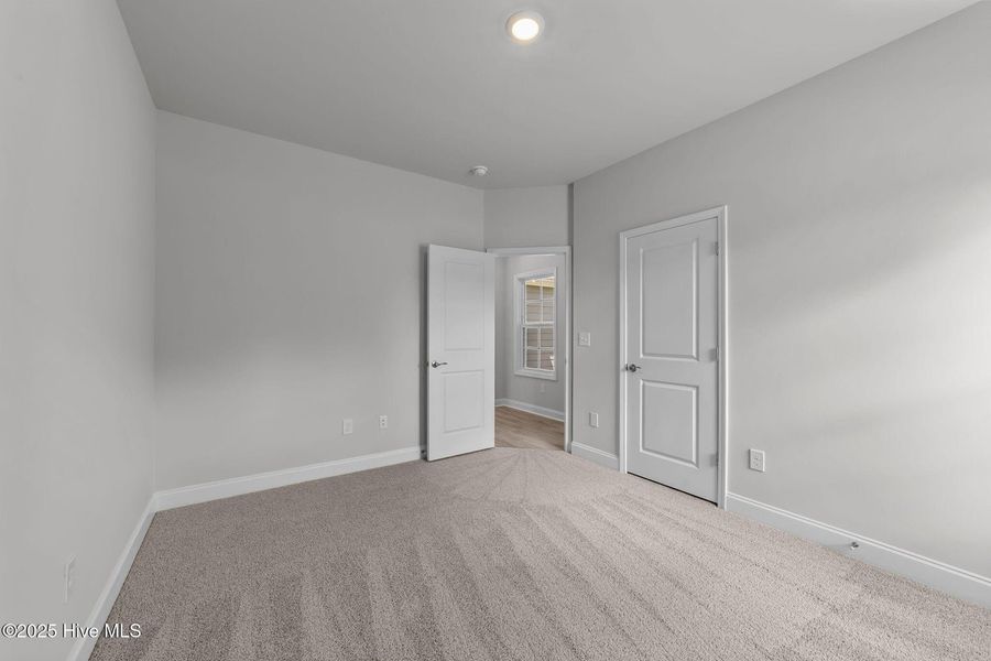 Spacious, unfurnished interior of a new home in Rutledge, Shallotte (Image 15).