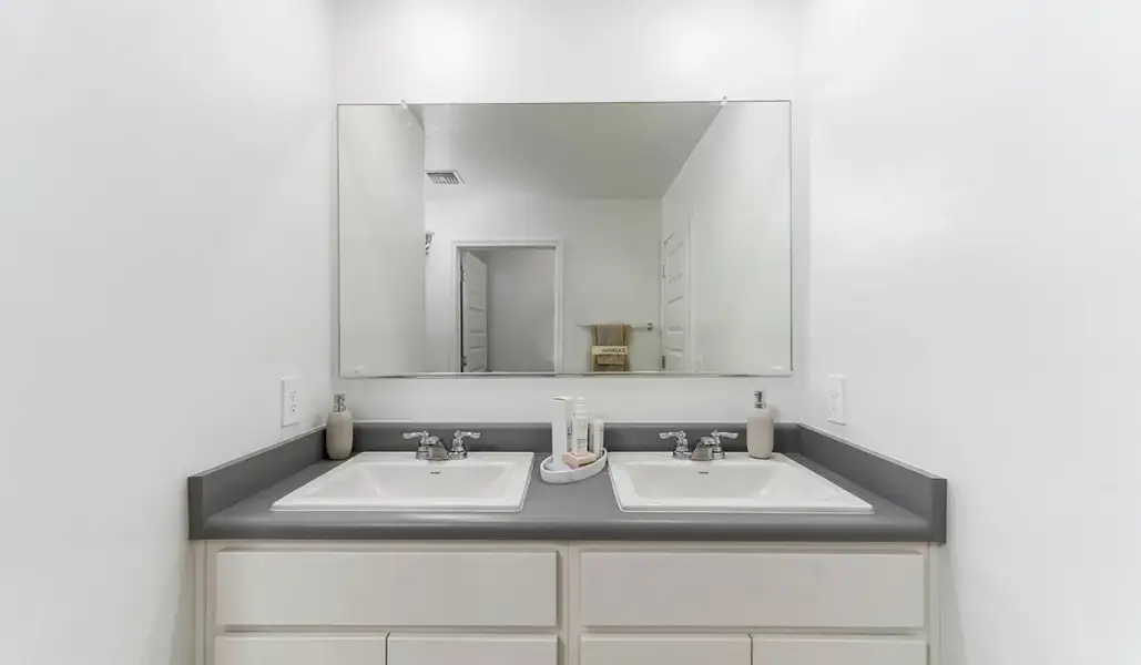 Close-up of interior finishes inside a home in Saguaro Bloom, Marana (Image 21).