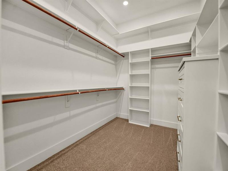 Spacious, unfurnished interior of a new home in , Fort Worth (Image 38).