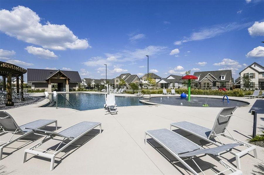 Community amenities in Dove Hollow, Waxahachie (Image 30).