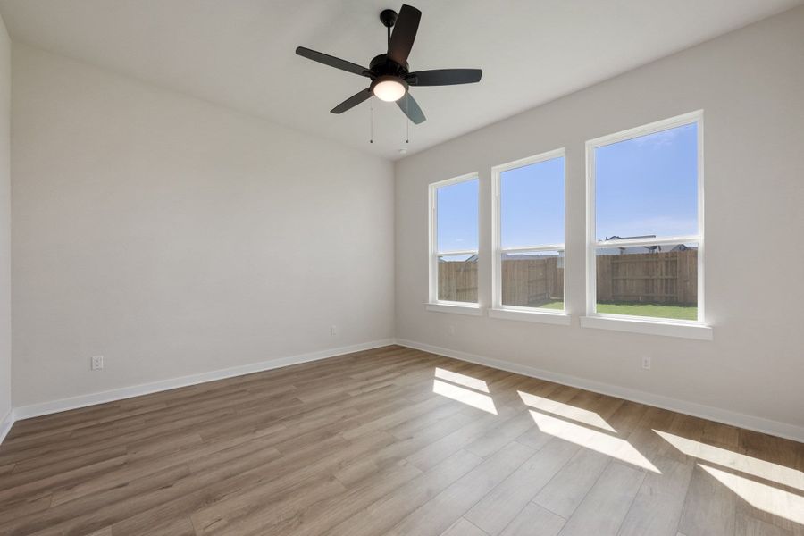 Spacious, unfurnished interior of a new home in Park Central, Georgetown (Image 18).