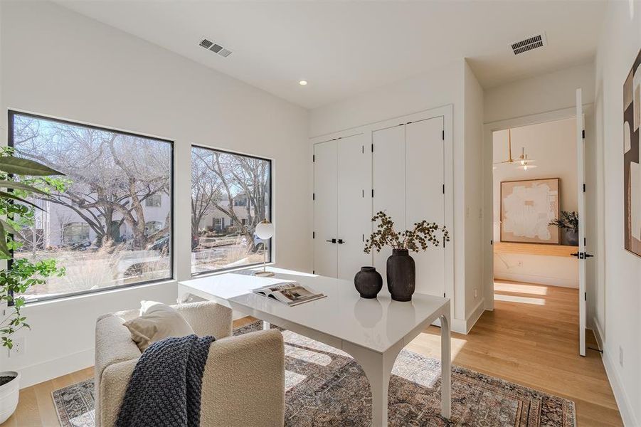 Furnished interior view inside a new home in , Dallas (Image 32).