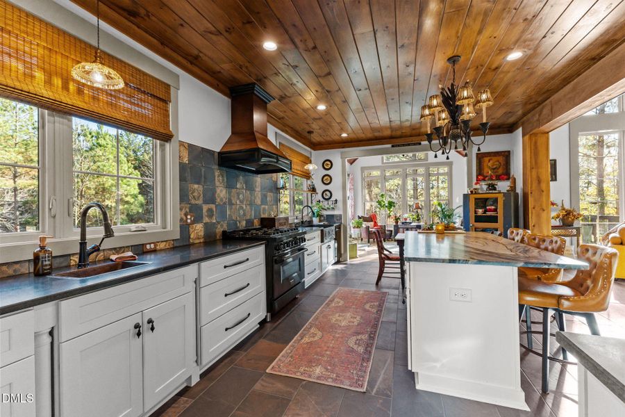 16-web-or-mls-AZ3A8422