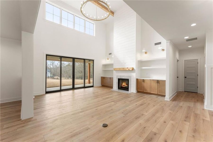 Spacious, unfurnished interior of a new home in , Gainesville (Image 41).