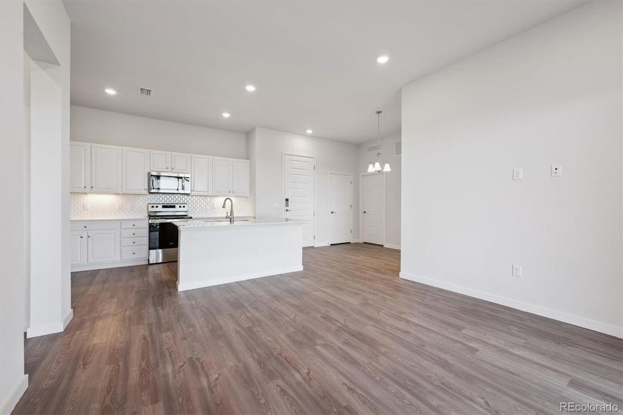 Spacious, unfurnished interior of a new home in Condo Collection at Grand Vue at Interlocken, Broomfield (Image 9). Spacious, unfurnished interior of a new home in Condo Collection at Grand Vue at Interlocken, Broomfield (Image 9).