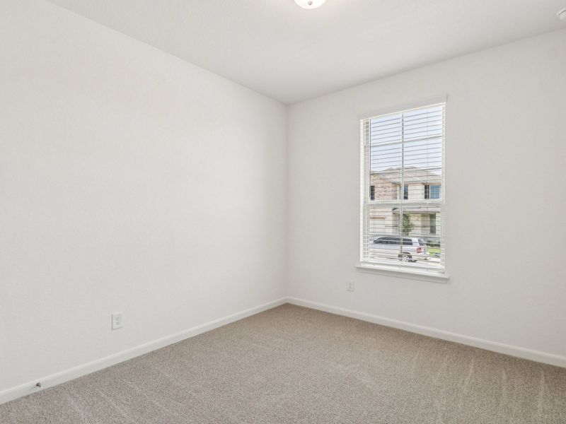 Spacious, unfurnished interior of a new home in Kallison Ranch, San Antonio (Image 32).