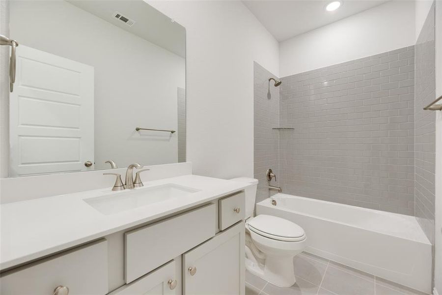 Furnished interior view inside a new home in Sutton Fields, Celina (Image 7).