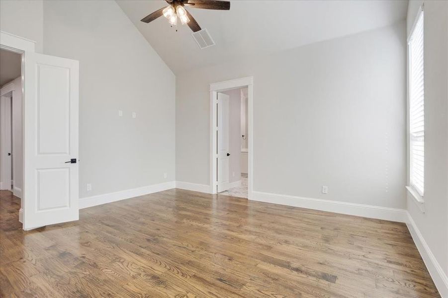 Spacious, unfurnished interior of a new home in , Sherman (Image 29). Spacious, unfurnished interior of a new home in , Sherman (Image 29).