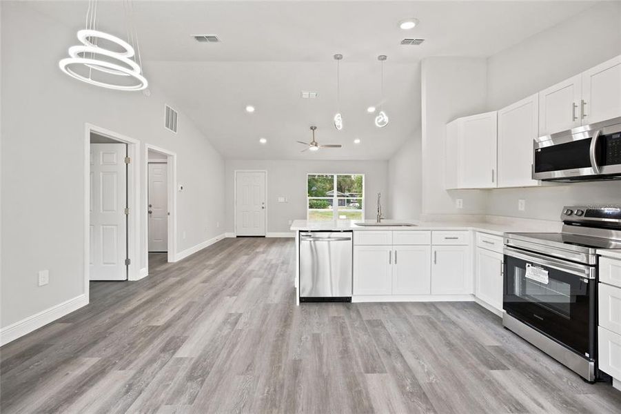 Furnished interior view inside a new home in , Ocala (Image 9).