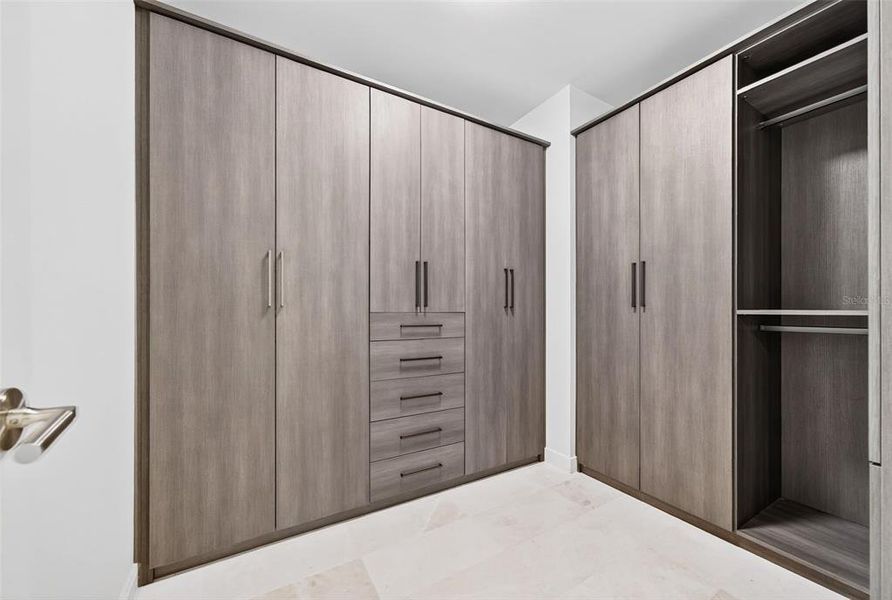 Image 71 of a home in .