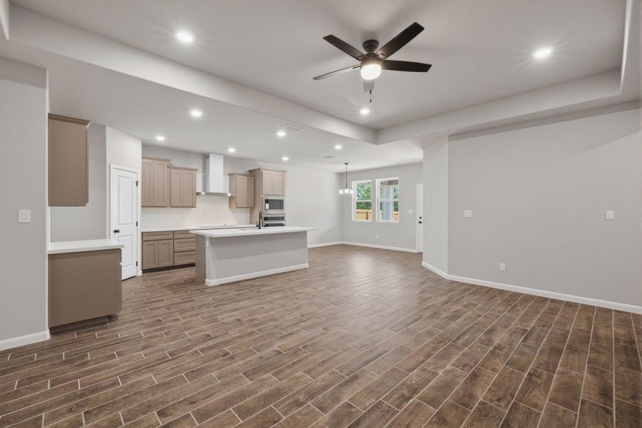 Spacious, unfurnished interior of a new home in Alberta Heights, Edinburg (Image 7).