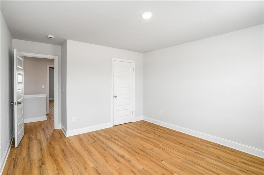 Spacious, unfurnished interior of a new home in Killian Manor at The Adares, Adairsville (Image 19).