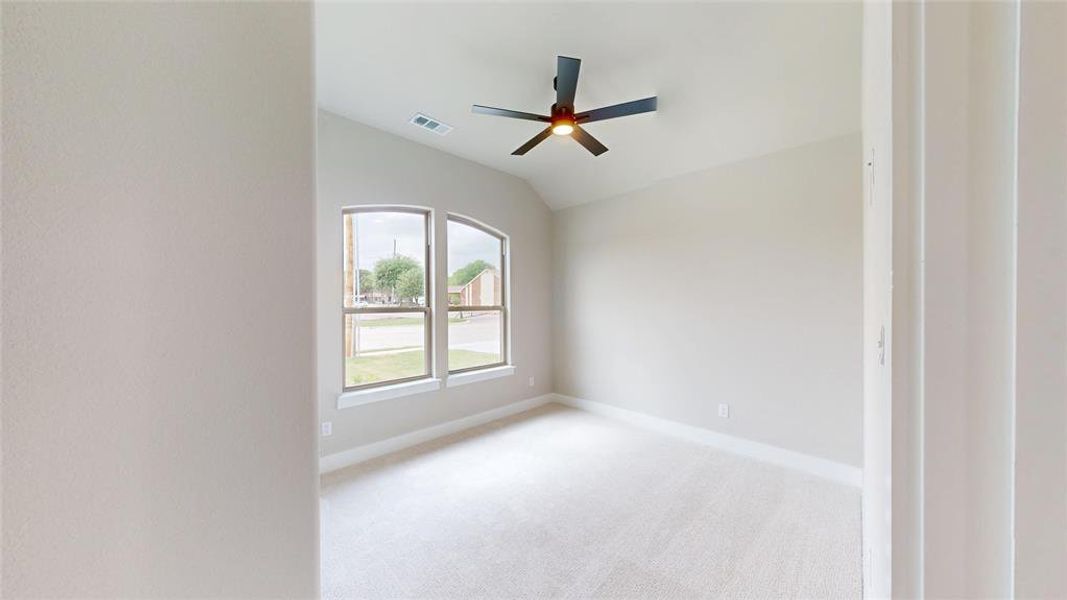 Spacious, unfurnished interior of a new home in , Grand Prairie (Image 20).