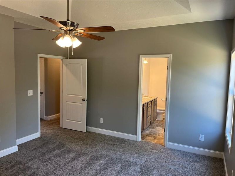 Spacious, unfurnished interior of a new home in , Dallas (Image 14). Spacious, unfurnished interior of a new home in , Dallas (Image 14).