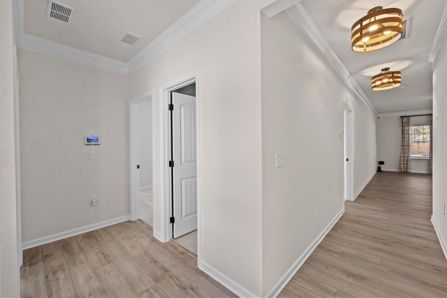 Spacious, unfurnished interior of a new home in Briarwood Bluff, Sanford (Image 15).